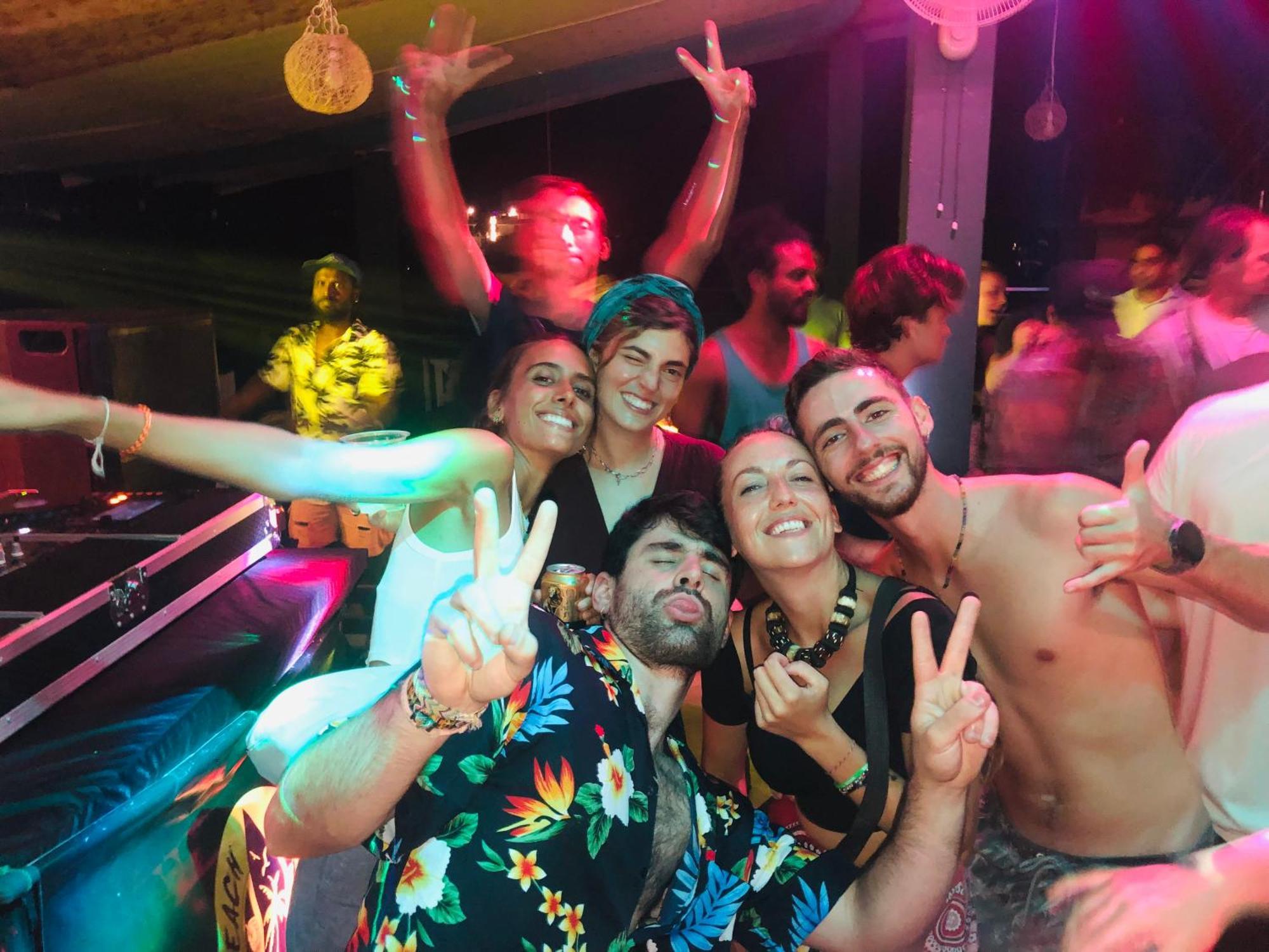 Beach Break Surf Hostel ウェリガマ エクステリア 写真