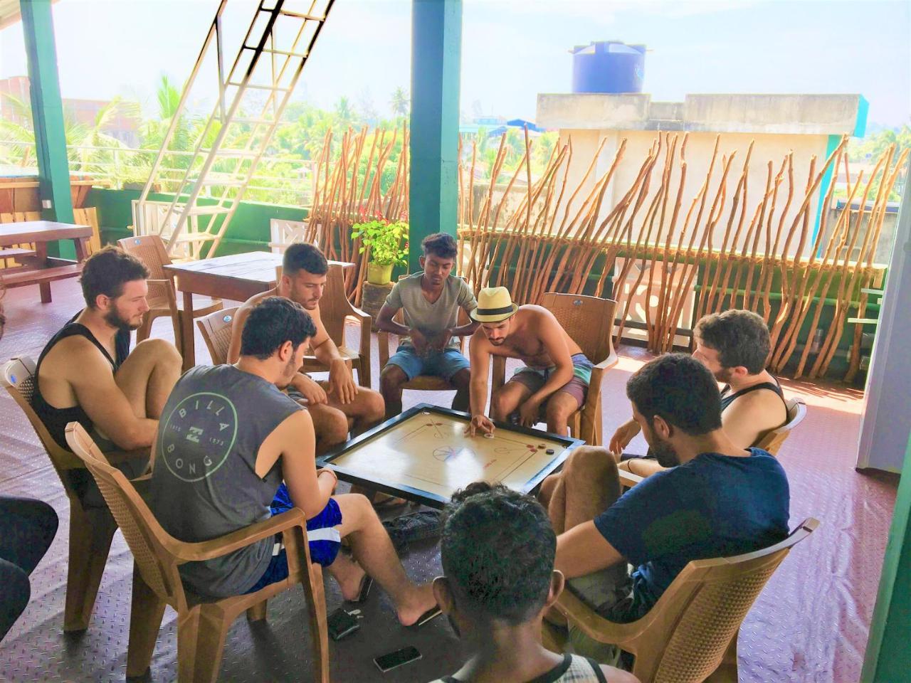Beach Break Surf Hostel ウェリガマ エクステリア 写真
